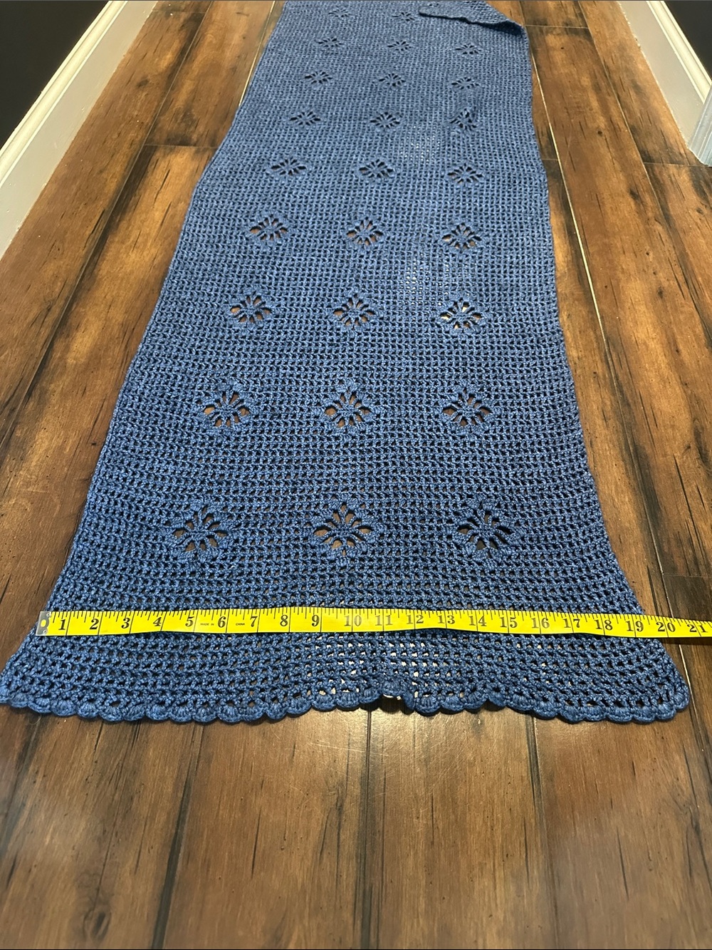 Handmade crochet wrap - Picture 4 of 6